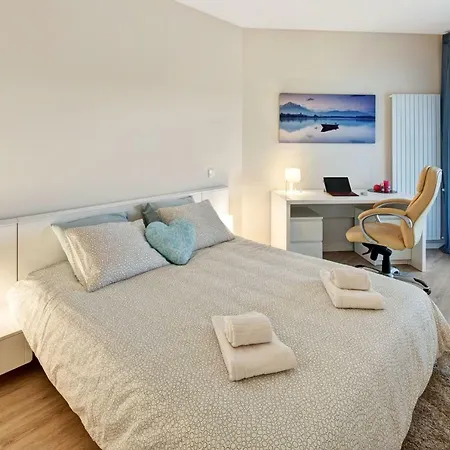 דירה Family 2br With Large Terrace, Pools & 8-min Walk To Falesia *