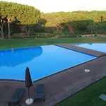 Luxurious T2 Apartment, Olhos Dagua דירה אלבופיירה