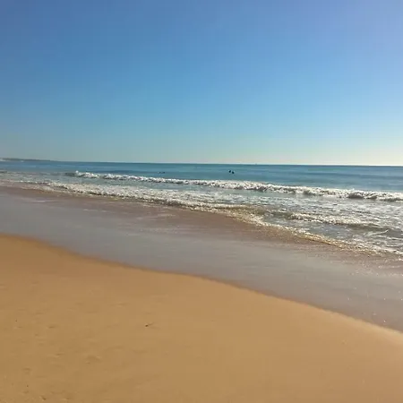 Family 2br With Large Terrace, Pools & 8-min Walk To Falesia Apartmán