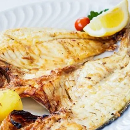 Luxurious T2 Apartment, Olhos Dagua *